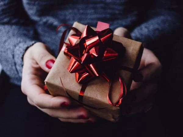 Photo de ✨🥰 Offre-moi un grand cadeau 🥰✨