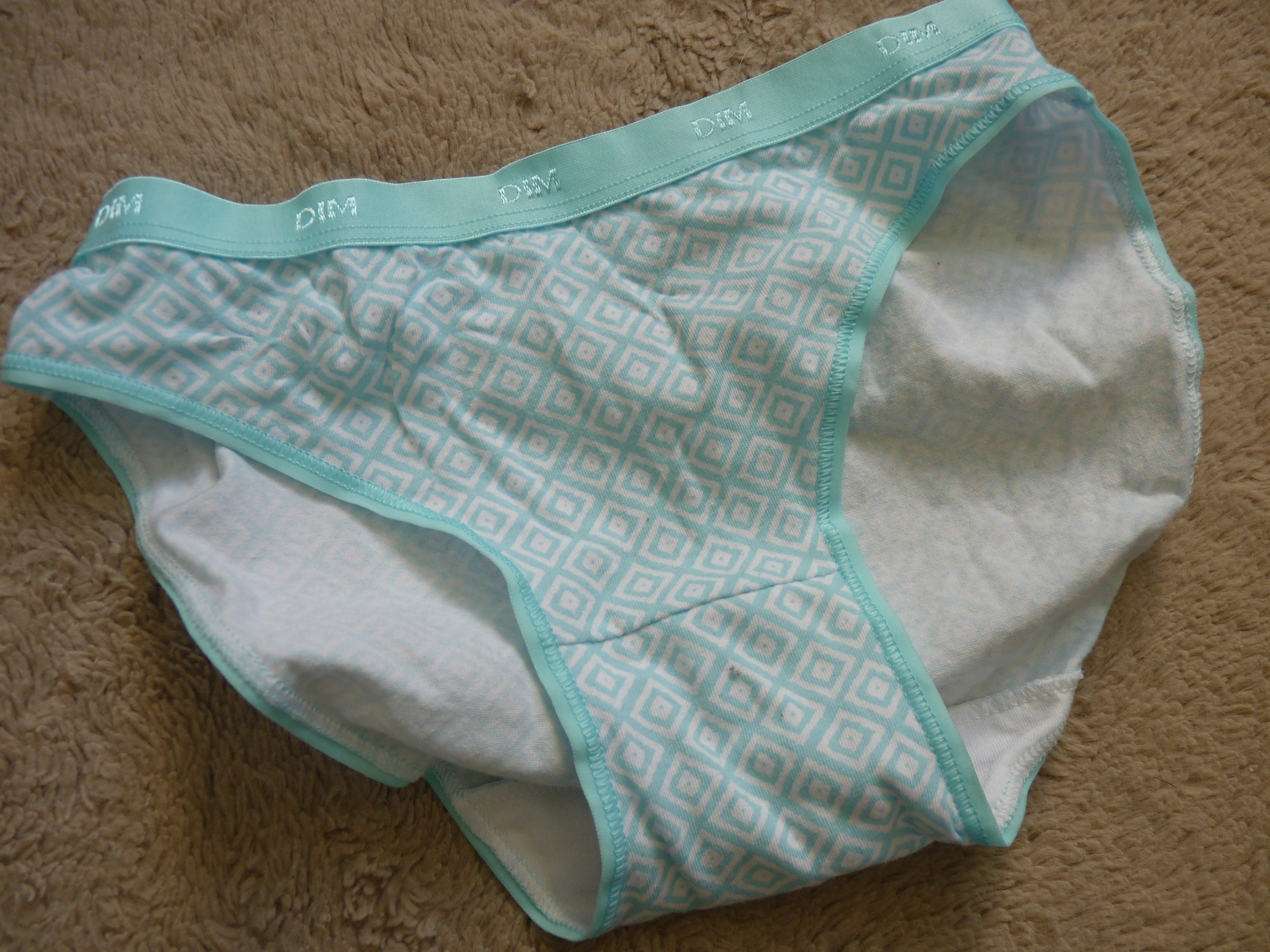 Photo de 👙 Ma culotte portée 3 jours pour toi...