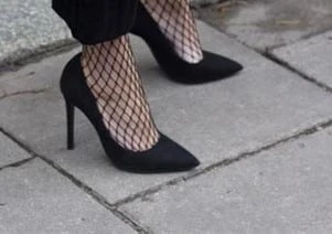 Photo de escarpins velours – talon aiguille – mes chaussures...