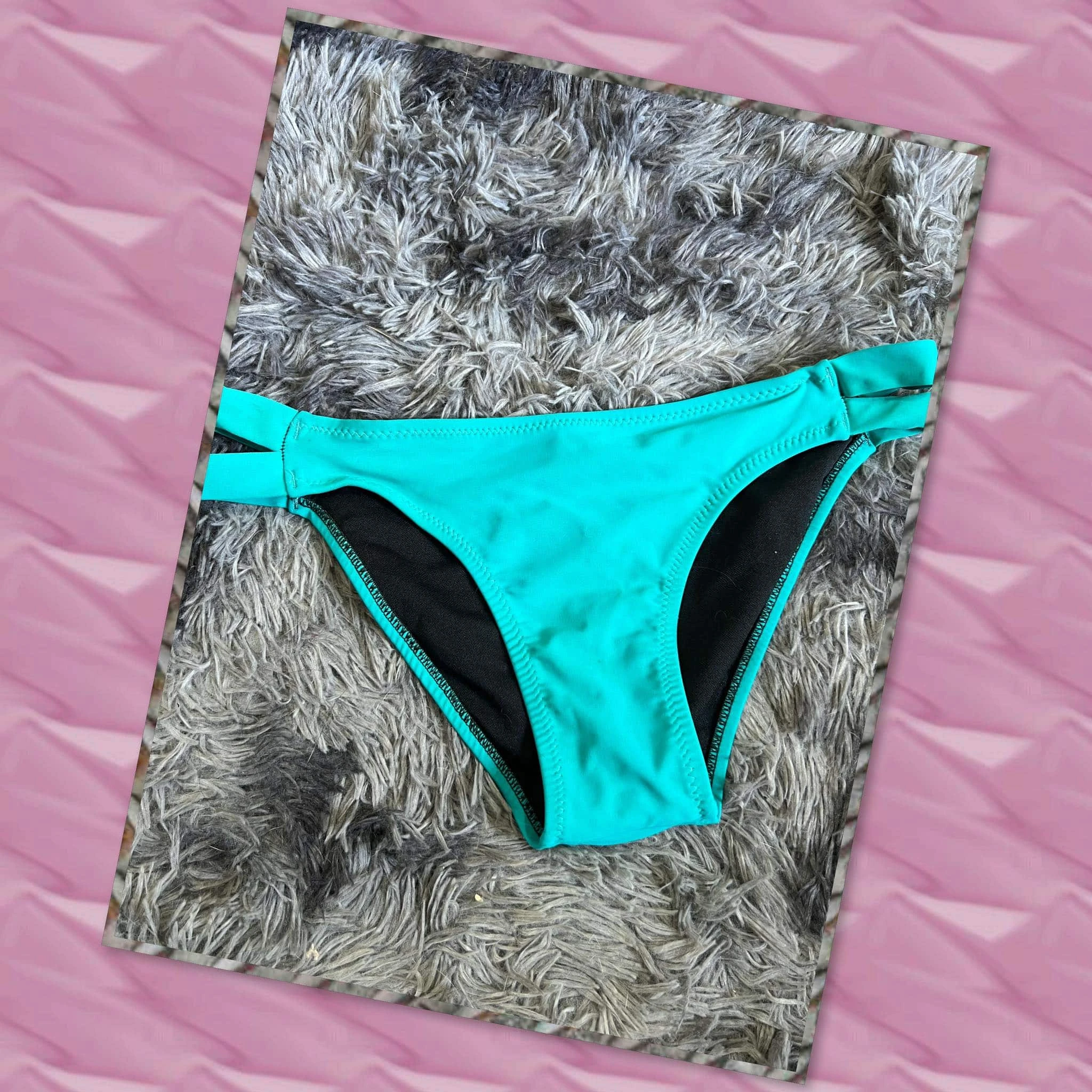 Photo de Culotte turquoise