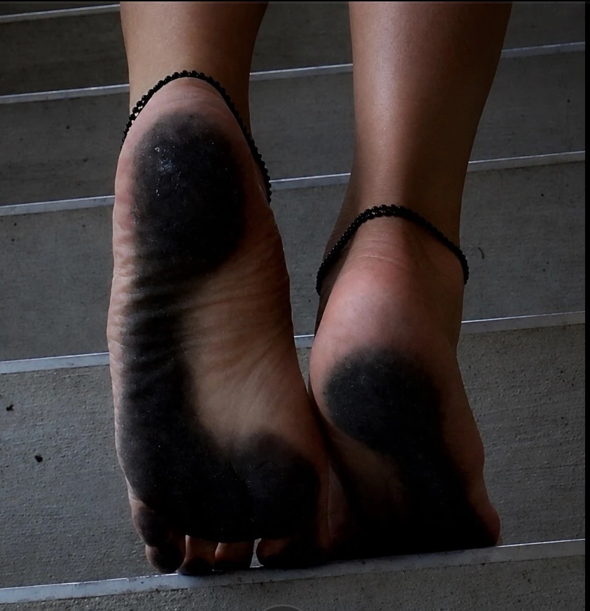 Photo de Vidéo de mes pieds tout sale