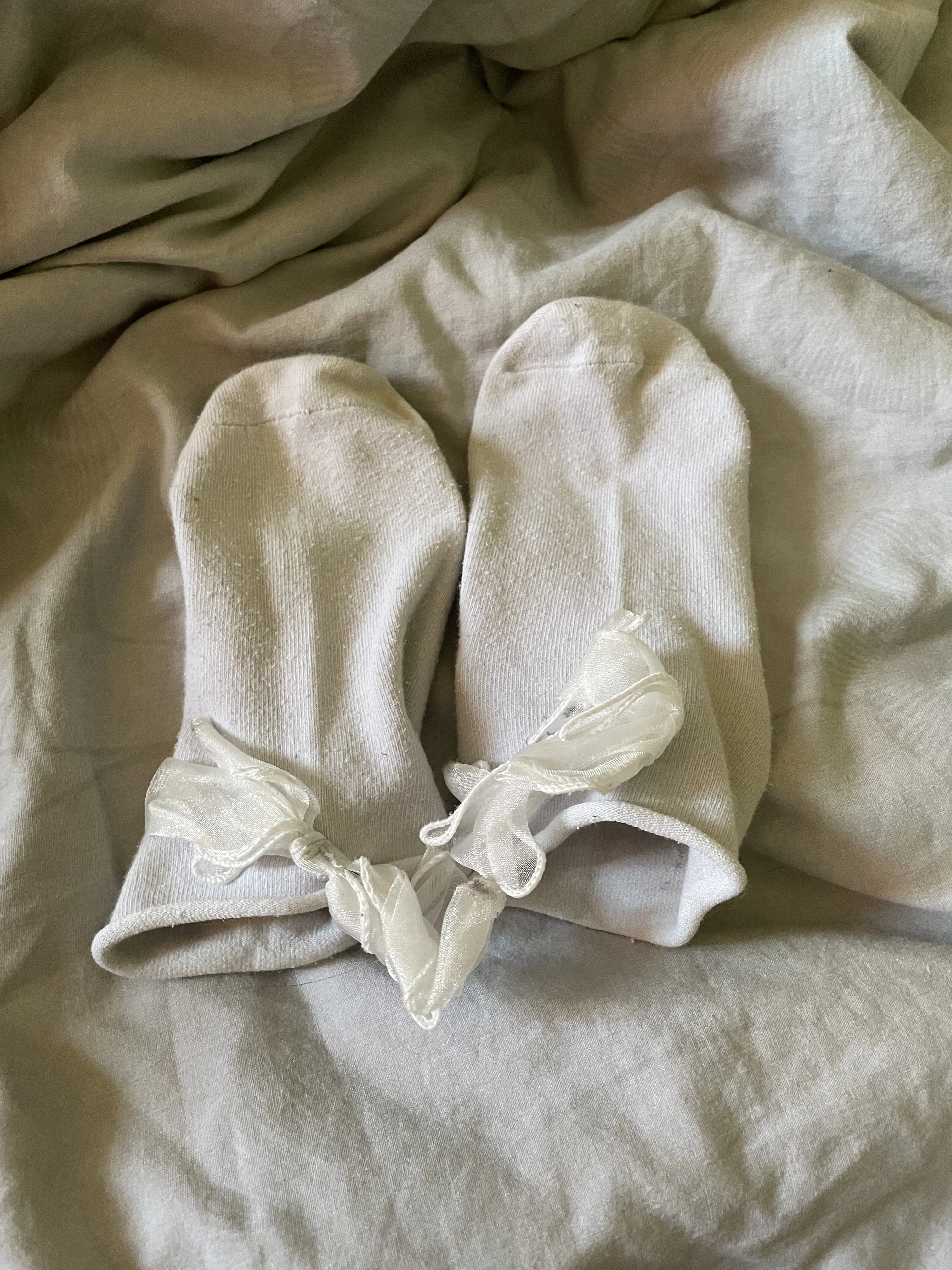 Photo de Chaussettes avec noeud blanc