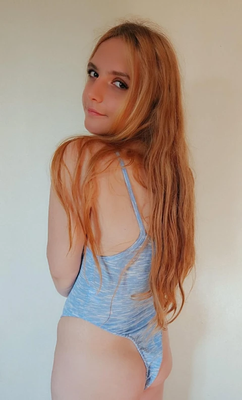 Photo de Body Bleu Ciel – Porté 48h sous un soleil brûlant ☀️💙