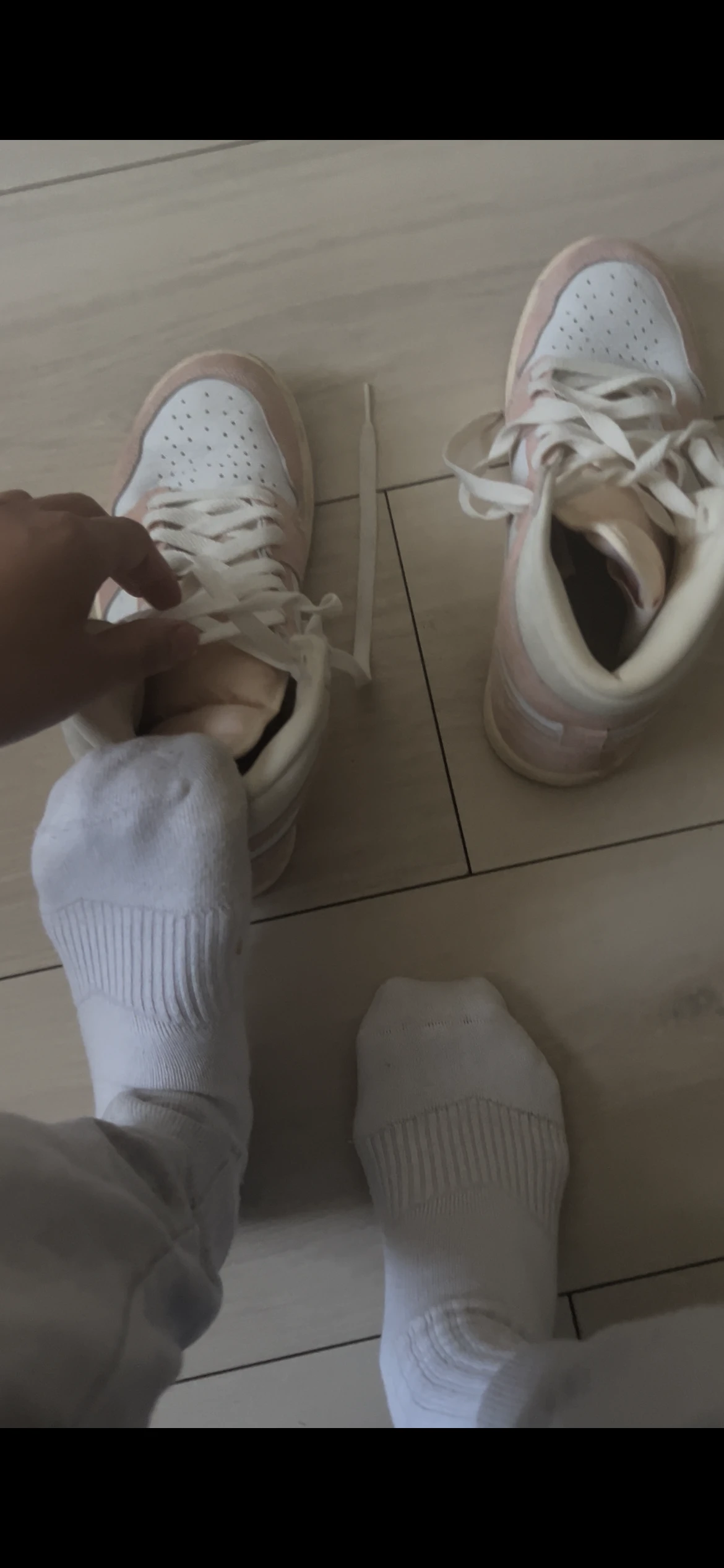 Photo de 24h dans mes Jordan et chaussettes puantes